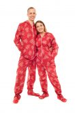 Red Snowflake Hearts Kajamaz: Flannel FOOTED PAJAMAS FOR ADULTS